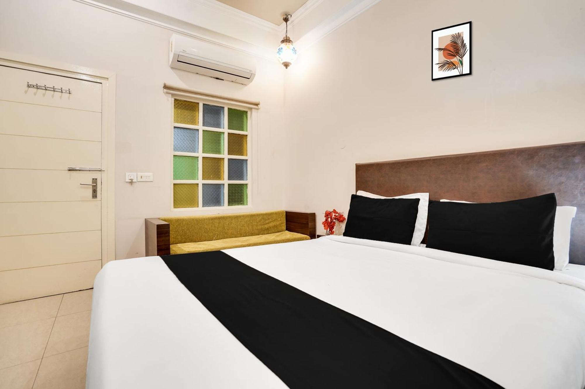 Super Townhouse Mansarovar Near Metro Station Джайпур Екстериор снимка