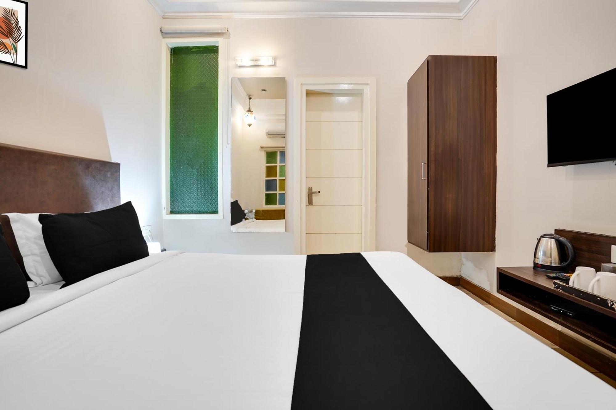 Super Townhouse Mansarovar Near Metro Station Джайпур Екстериор снимка