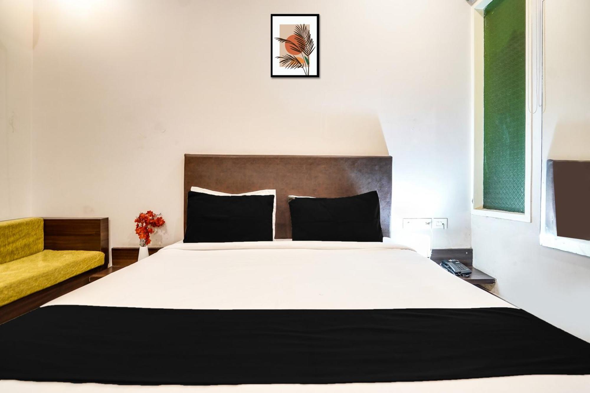 Super Townhouse Mansarovar Near Metro Station Джайпур Екстериор снимка