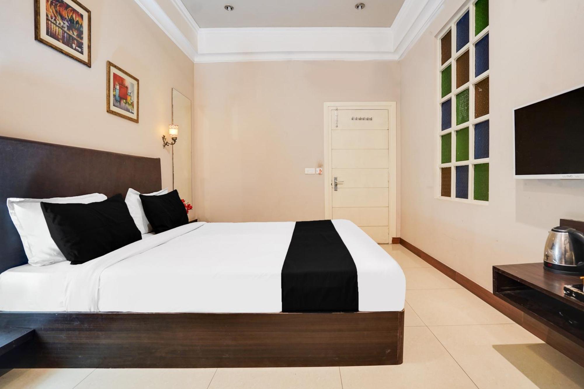 Super Townhouse Mansarovar Near Metro Station Джайпур Екстериор снимка